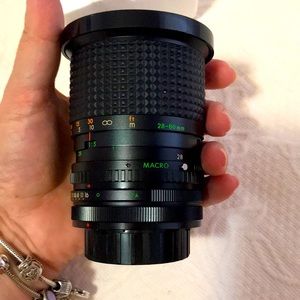 Focal Zoom Lens 28-80mm F3.5-4.5 One Touch Zoom Lens Read Description